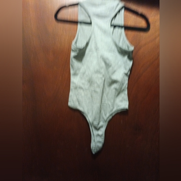 Bozzolo Woman's Razorback High Neck Thong Bodysuit NWOT Size Medium - Picture 3 of 3